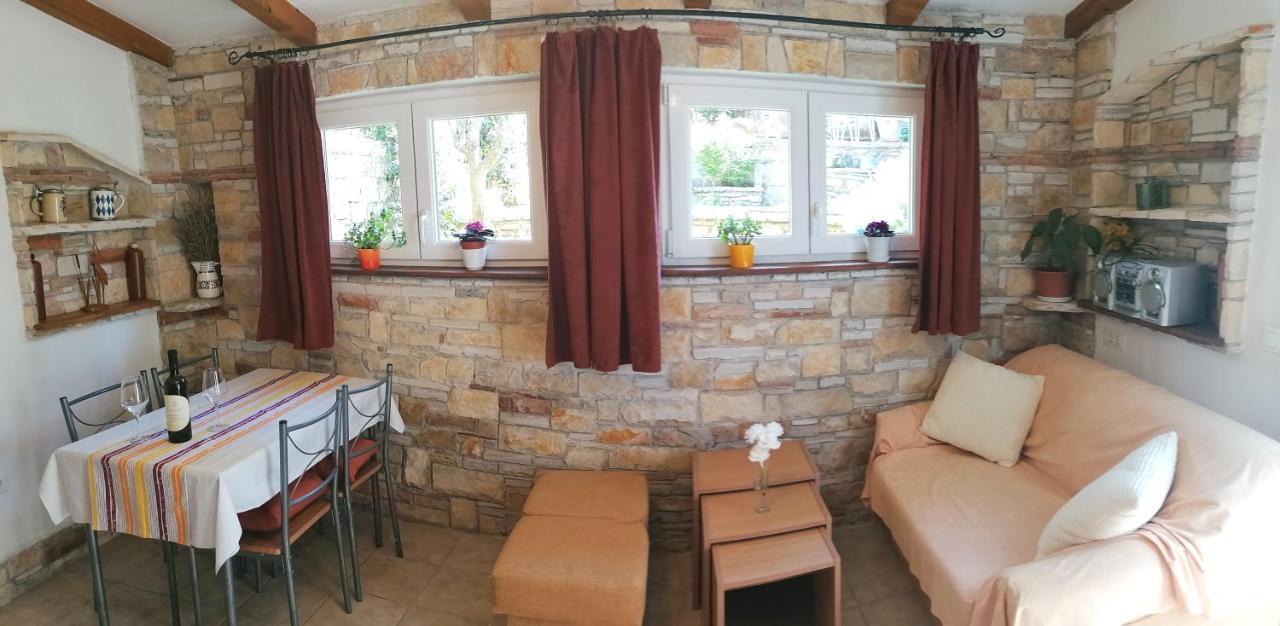 Nice Apartment Montepozzo With Private Garden Rovinj Eksteriør bilde